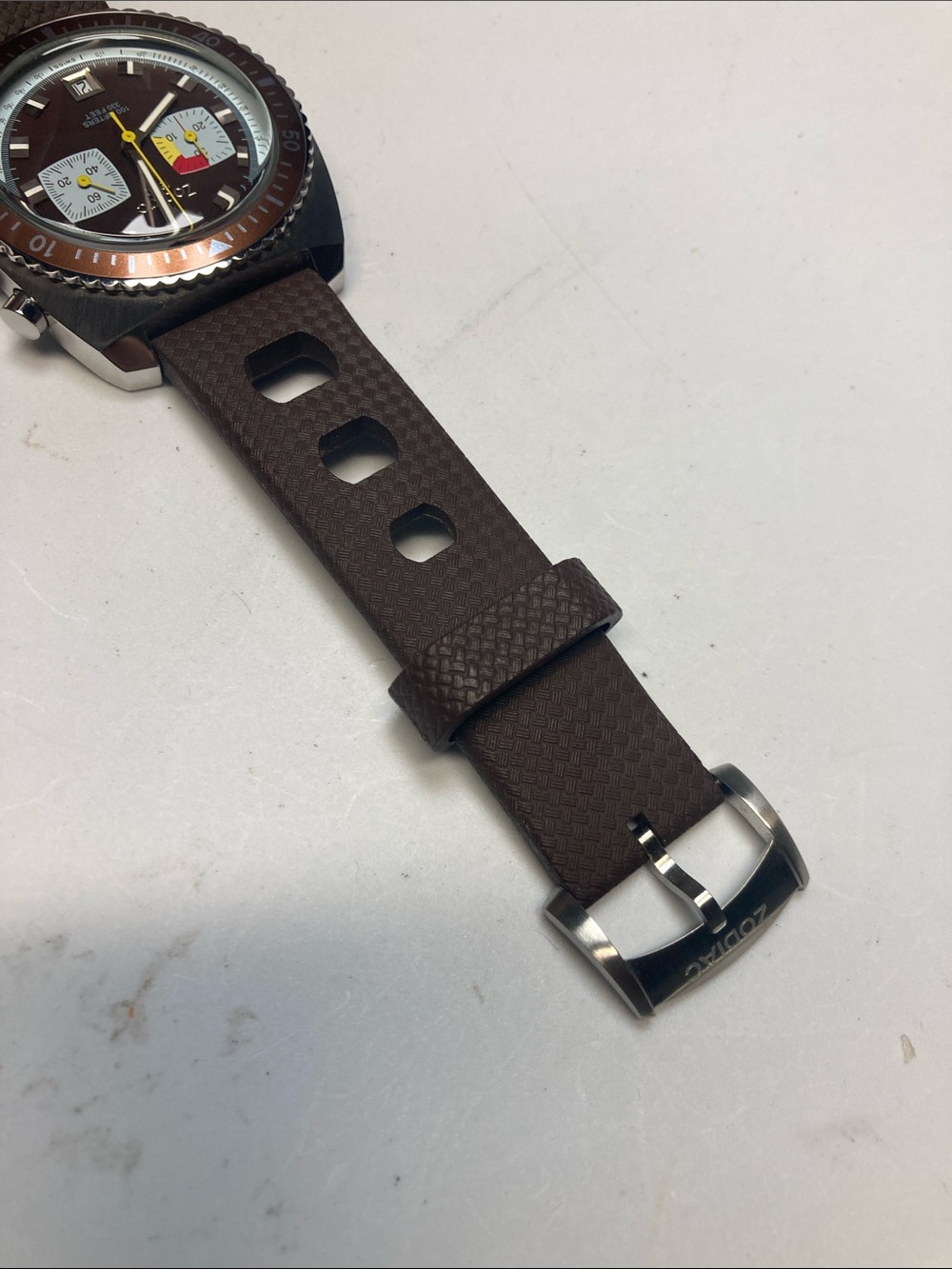 Zodiac Brown and Yellow Chronograph Dive Watch, Sea Dragon, new battery - Picture 6 of 15